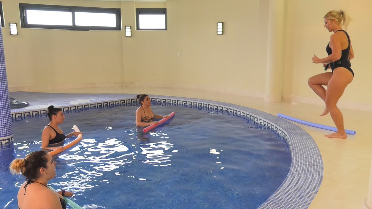 Adivina adivinanza ¿sabrán #LasOnceDeElRonquillo lo que pasa en casa? #TeEchoDeMenos4 <a href="/lalysoldevilla/">bea díaz</a> <a href="/Javier78Garcia/">Javier García</a> <a href="/DiegoSerranoTV/">Diego Serrano</a>