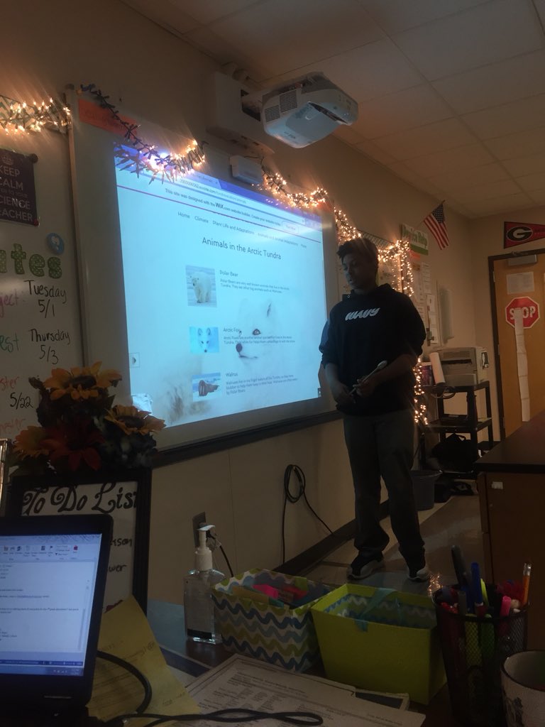 MsBealsClass's tweet photo. 7th graders present travel websites they created about a biome #realworldscience #intergratingtechnology https://t.co/WtvEUqiOMW