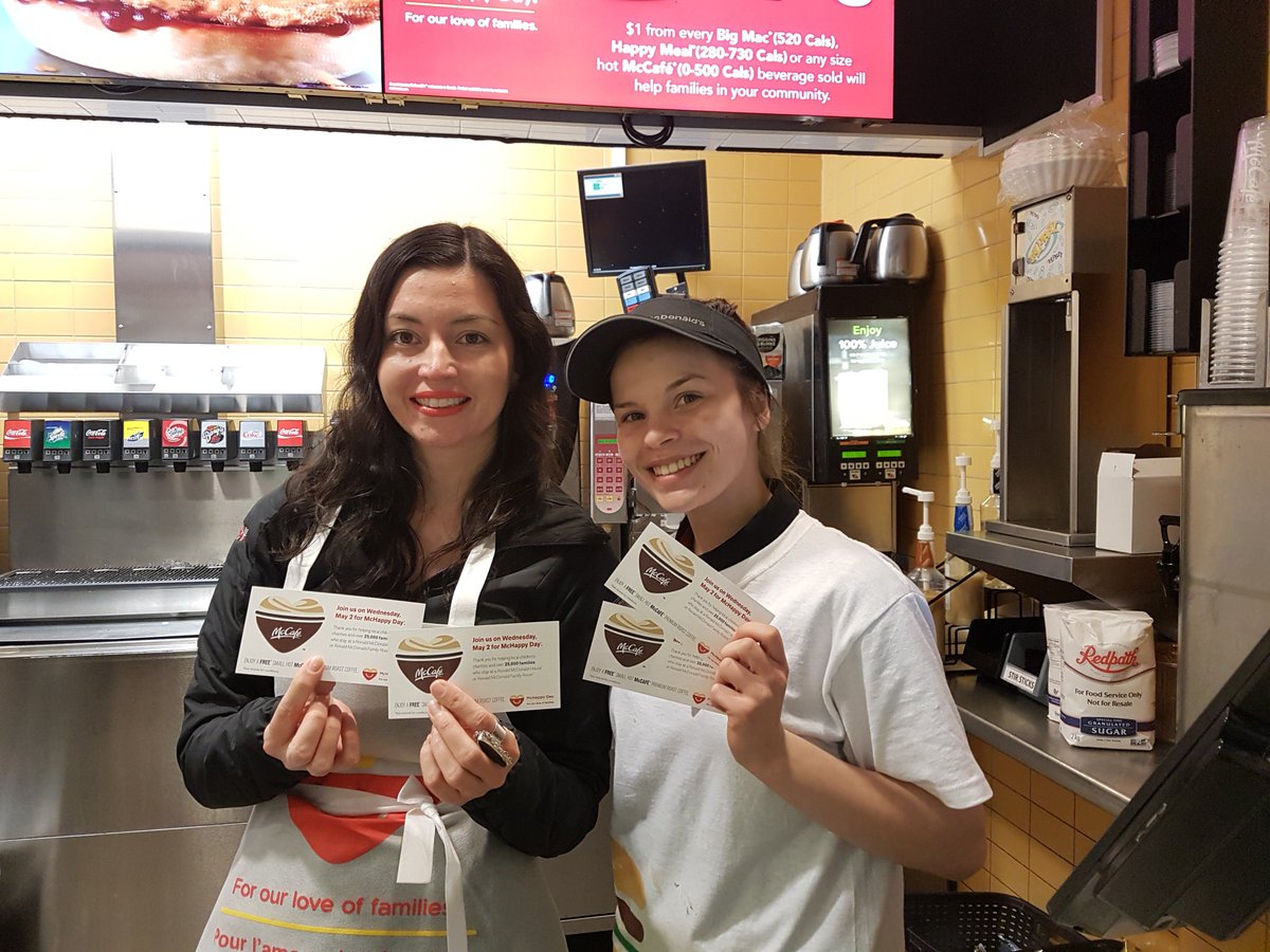 Worked behind the lines today for #McHappyDay with the <a href="/McDonaldsCanada/">McDonald's 🇨🇦</a> staff in their @uptownsaintjohn location. <a href="/973thewave/">97.3 The Wave</a> <a href="/country94chsj/">Country 94</a>