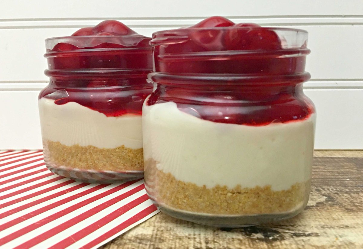MasonJarIdea's tweet photo. No Bake Cheesecake in a Jar https://t.co/BQdnFEjI3u #cake #cheesecake #masonjar #masonjarrecipe #dessert https://t.co/Uw9m0W3Mey