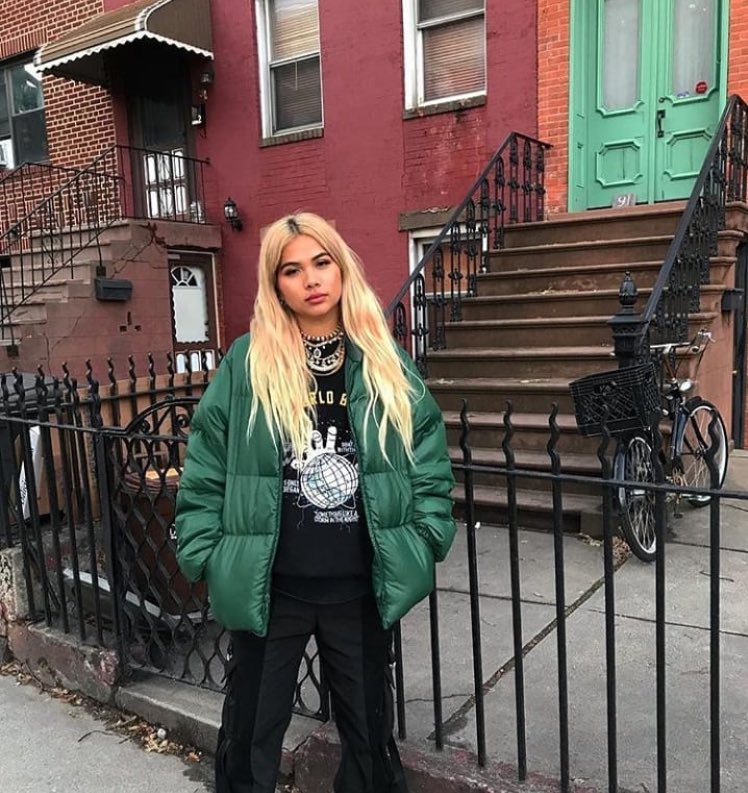 BEKINDKIRA's tweet photo. chillin outside watching u all confess while yellin at cars and tellin people that pass by to watch esteem so we dont die this way. whats a pr team when u have kira murakami on ur side? https://t.co/K6Y9nwQfqd