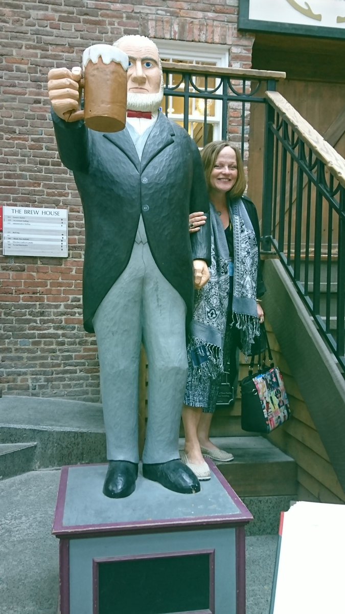 SherryCarmont's tweet photo. I found a date for the #ECMA2018 launch concert!! #AlexanderKeith He loves beer 🍻 but doesn't say much. 😀 https://t.co/G6suRSQ6yh