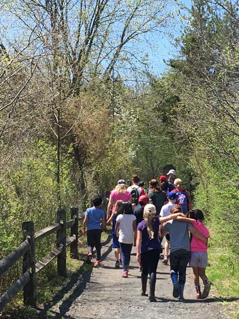 MissBrooten's tweet image. 3rd Grade Field Trip to the Environmental Education Center at Lord Sterling Park. 🌿🍃🌱
Learning, Nature, Memories, and Friends... What could be better?!  @eec_scparks @BedwellSchool #thirdgradescience #newjersey
