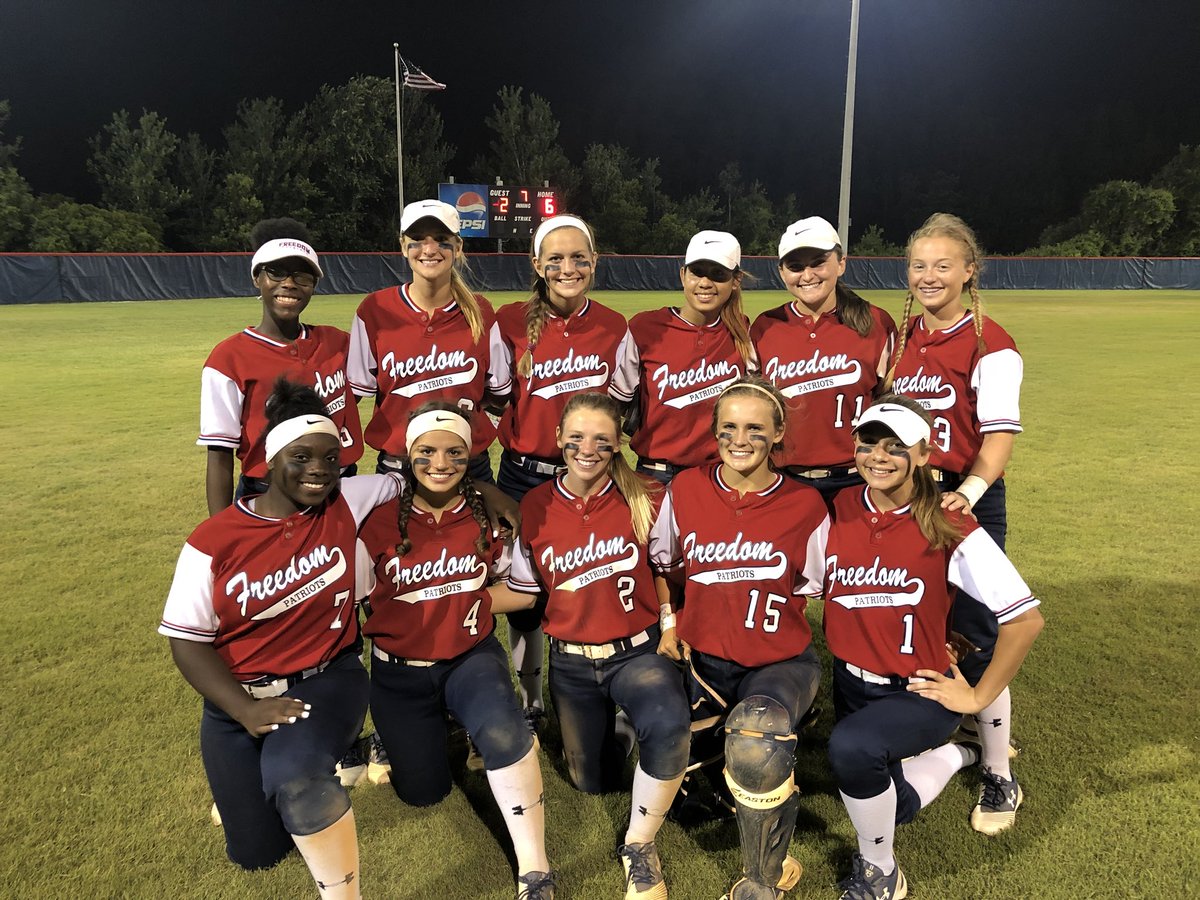 Mrs. Livingston tweet media