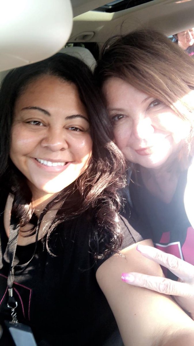 With this girl Miss Ramsey be happy surround yourself with a great support
#LiveMagentaChallenge Day 2
#SWisBEST 
#TMobileCareers 
#ICExcellence 
@magentatiffany 
@ISLila 
@Debsparttida