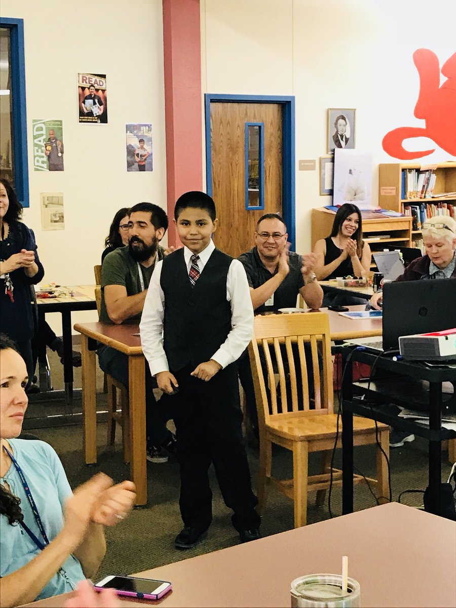 DeZavalaSMCISD's tweet photo. Alonzo Bolaรฑos, 5th Grade Student educates Staff about the dangers of smoking #WednesdayPLC#StudentLeadsPD #DiamondLeader https://t.co/S1bRERbSp8