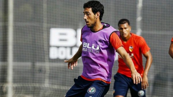 VAL_elGOL's tweet photo. El Valencia CF pendiente de la Ligue 1 para complementar a Dani Parejo https://t.co/myn5GijHn5 https://t.co/KzfV7D3xQT