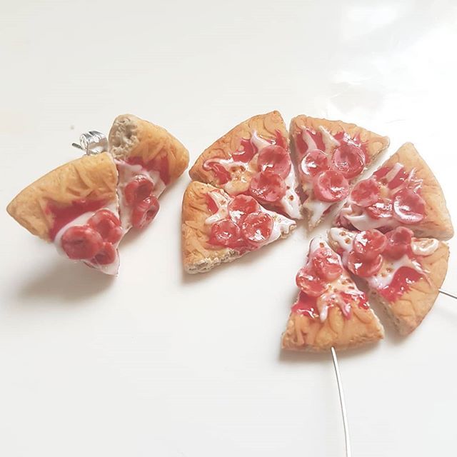 CandiWare's tweet photo. These are some of the items I made last week on stream. I hope you enjoyed it. I would love it if you would follow me and help me grow on twitch! Link in bio. See you tomorrow on stream at 7PM EST let's be creative.
***
.
.
.
#polymerclaycharms #polymerc… https://t.co/EHvnmYTmk3 https://t.co/QlooVIcNO7