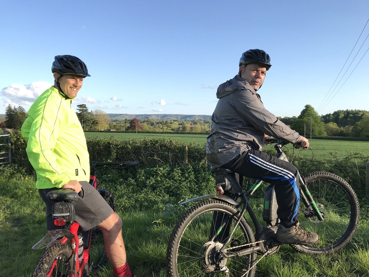 CowdrayEstate's tweet photo. Great evening with #Midhurst based @allridenow exploring the Estate on their amazing electric โก๏ธ bikes ๐ฒ 14 miles #ambersham #lodsworth #easebourne #bepton #offroad & great supper @RoyalOakMid ๐๐ป https://t.co/m83ArTFl5f