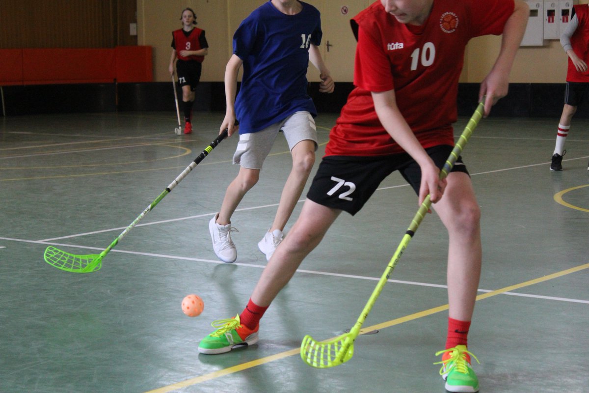 Skolu florbola fināls 2004. – 2006. Ķekavā - lssf.lv/skolu-florbola…