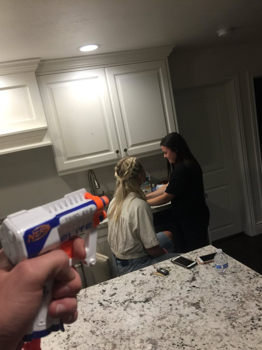 STOdubs1's tweet photo. First kill @ an eyebrow appointment🤷‍♀️ STO/W 1-Spice Girls 0 https://t.co/SVH5FUtW6N