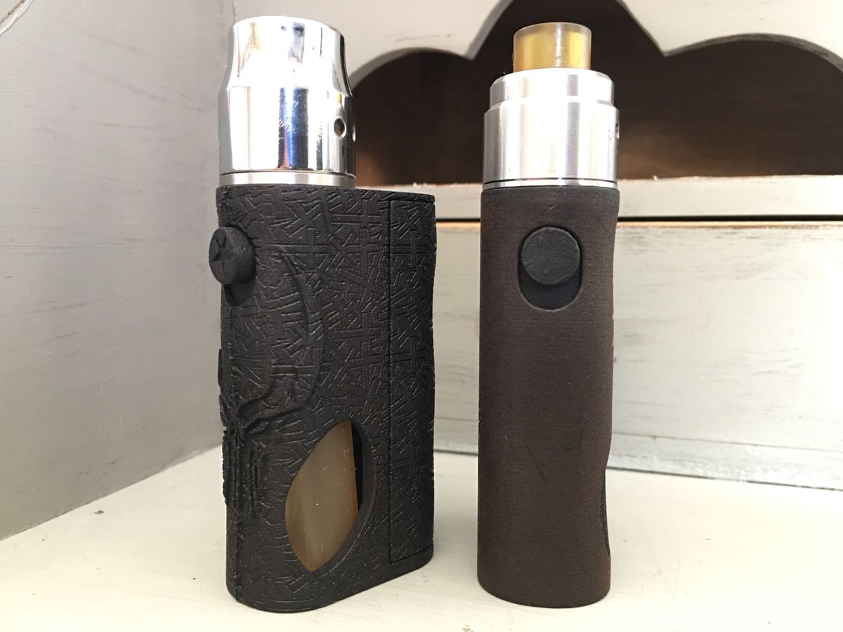 TransylvaniaMo2's tweet photo. Pre-Order for our last batch:
-n.3 okasan
-n.1 venit 
-n.1 venit Blasphemous black
-n.2 venit Blasphemous red
Shipping after 24th may
#VAPE #vaping #vapelife #vapecommunity #ecig #cloudchaser #cloudchasing #flavourchasing #uk #Deutschland #france #japan https://t.co/CXT1bFizaz