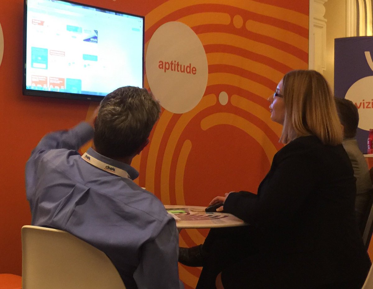 Melanie8088's tweet photo. “A contracting platform that helps you do business, faster.” #speedtovalue #VizientSummit https://t.co/dPBShXG5RN