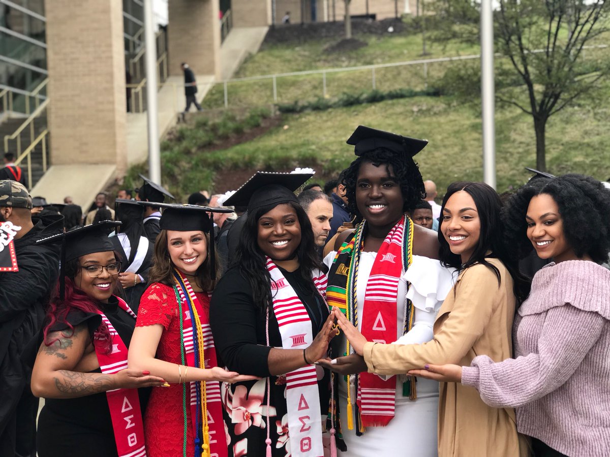 MuChapterDST's tweet image. Congratulations Sorors ! Thank you for your service ❤️ Remember to lift as you climb.