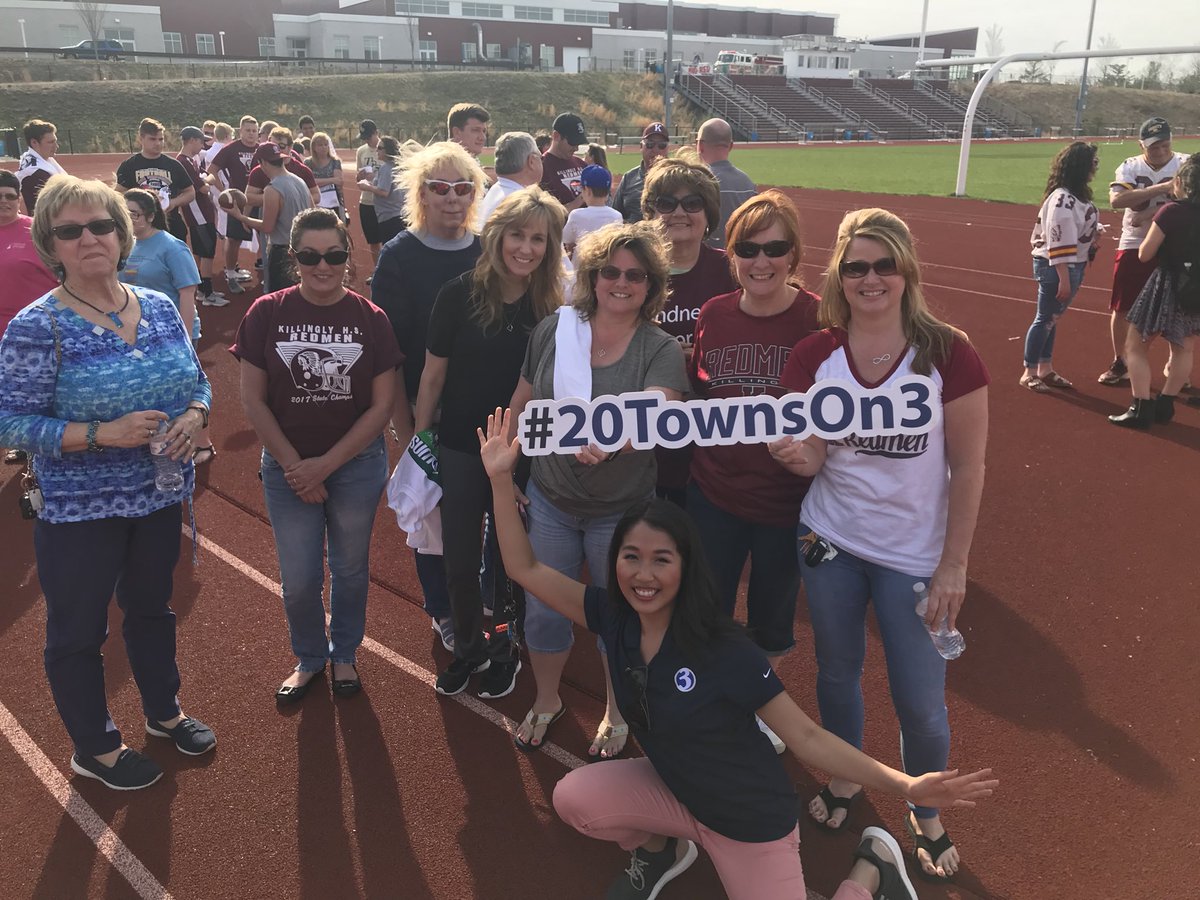 JennLeeTV's tweet image. Ohhhhh fun times in #Killingly for #20townson3 watch in 20minutes coming up @WFSBnews 😁