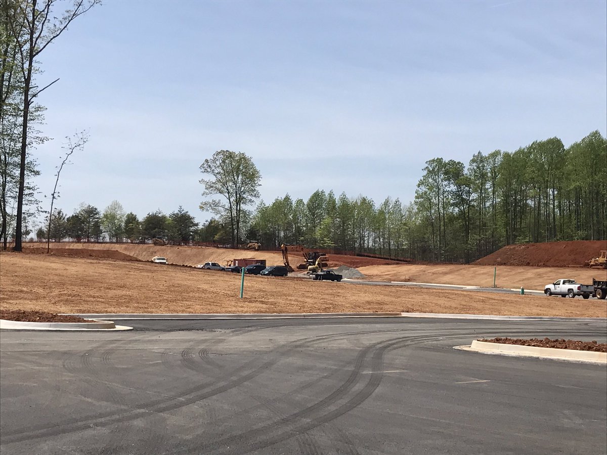 CarenRPinto's tweet photo. 14 lots for sale in the New London Business and Technology Center Park. https://t.co/dSo5LLthUo