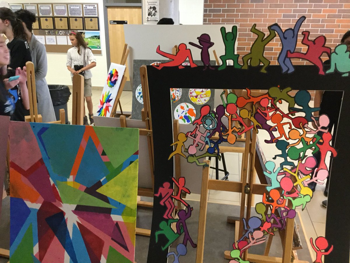 TvaAmbassadors's tweet photo. We have a very talented arts program at TVA! #ArtsNight J.E. L.S. https://t.co/591z4zFf19
