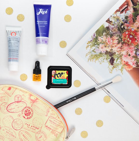 IPSY's tweet photo. What do you love about this month's #GlamBag? We want to know! || #ipsyGoThere #ipsy https://t.co/54gczoGdFZ