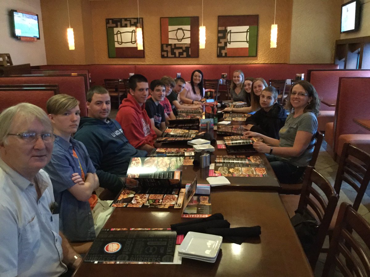 lakota_ffa's tweet photo. First stop! Dave and Busters #FFAStateConvention https://t.co/7umbZf18mF