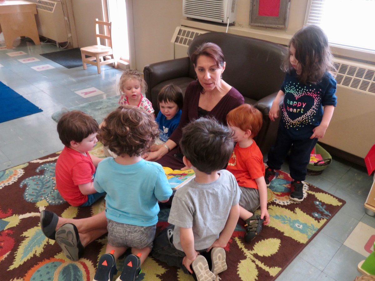 Schechter_Chi's tweet photo. Brown Bear, Brown Bear, What Do you See? I see Head of School, Dr. Lena Kushnir reading to the children of Alim Aleph at our Ginsburg Early Childhood Center. #readtogether #ChildrensBookWeek https://t.co/KE3tNC2zr5