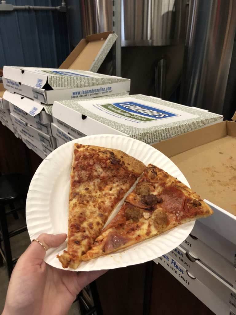 whitejoyal's tweet photo. When you hit #networking gold 💰. The @vtTechAlliance &amp; @VtBSA #BioBeer is kicking off at @QueenCtyBrewery! Did we mentioned @leonardospizza #Pizza 🍕🍕☝🏻 https://t.co/lP9FQXNthl