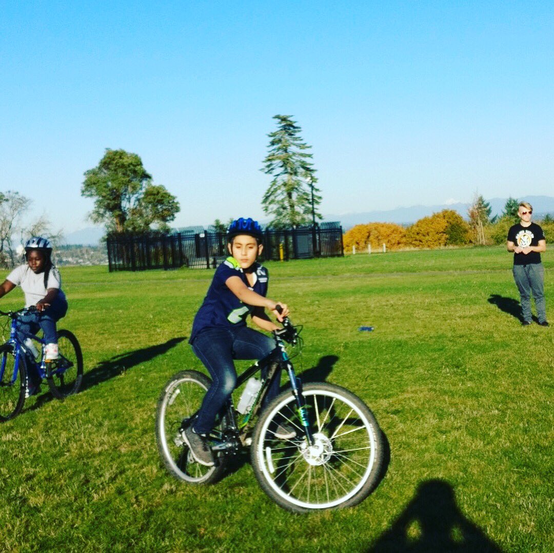 YESofWC's tweet photo. They did a 3 Park Tour on their bicycles yesterday! #afterschooliscool #bikeclub #weride🚴🏾♂️🚴♀️ #majortaylorproject #westcrestpark #dickthurnaumemorialpark #bikeplayground #stevecoxmemorialpark #kingcountyparks @cascadebicycle https://t.co/a7SvyTqJ84