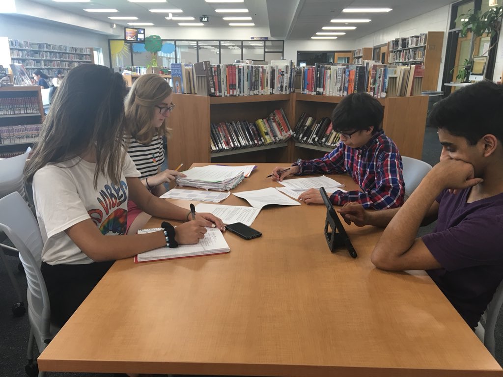 ttwizzlers12's tweet photo. Know Nothing Party meeting to work on the apush practice test! @WHShistoryninja #meettweet #knownothingparty #apush #delgado #whshistoryninja #delgado https://t.co/3kWkhVrzLG