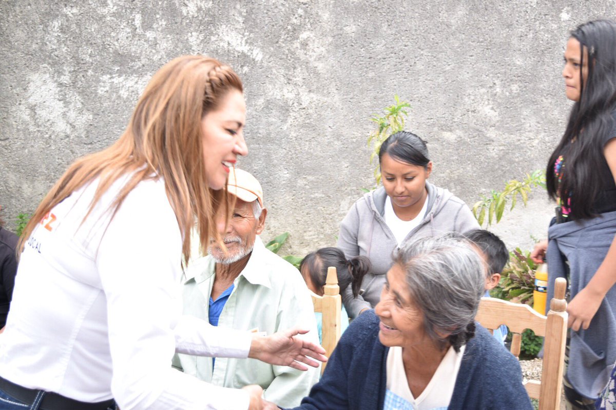 BlancaJimenezMx's tweet photo. Gracias #SantaMaríaXonacatepec por su incondicional apoyo, juntos hasta la victoria!
#DistritoXl. @JavierLopezDiaz @elsoldepuebla1 @JCarlos_Valerio @OroNoticias @sintesisweb https://t.co/uMulFyUjZY