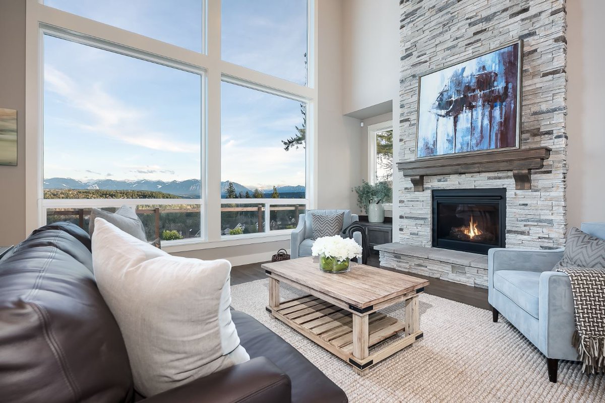 If you're looking to add color &amp; personality to your walls, the addition of stone or #brickveneer could be the option for you!

Join us this month as we look at ways to #MakeAStatement with your walls.

Pictured: bit.ly/ProFitAlpineLe…

Photo Credit: Murray Franklyn Companies