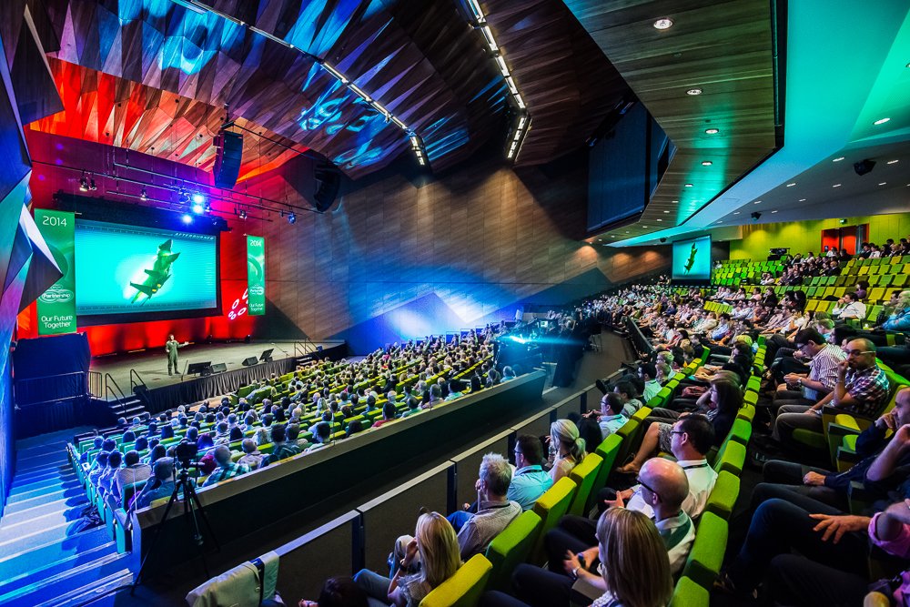 MelbConventions's tweet photo. @MCEC will soon expand by around 25 per cent, and although increasing in size, energy use will decrease. Leighton Wood, COO of MCEC explains how they are going greener. https://t.co/x6cEao7UGH #GDSIndex #Sustainability #Melbourne #MCEC #MCBpartners https://t.co/RI08wdgPem