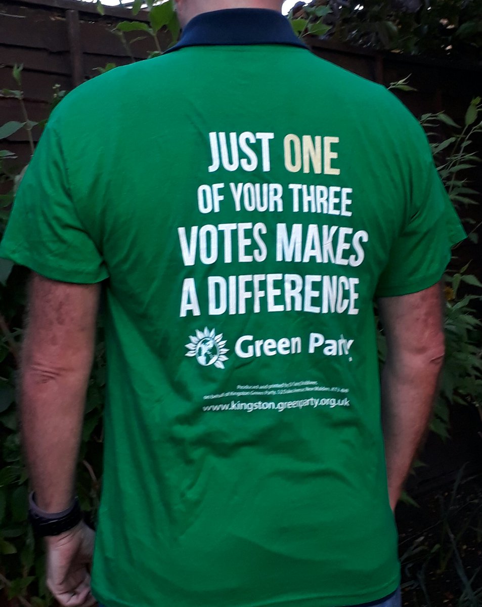 KingstonGreenUK's tweet photo. Our lead Candidate has some Big Shoulders,always happy 2 carry the community

#Kingston #Surbiton
#VoteGreen2018
#OneGreenMakesaDifference https://t.co/z3fEcqFZxB