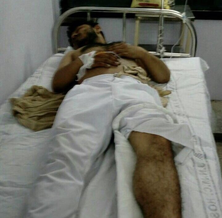 rjfahad's tweet photo. ये लड़ाई लम्बी है यारों, बहुत लम्बी। ना जाने कितने ख़ून की क़ुरबानी लेने के बाद ये नफ़रत की आग ठंडी होगी । तय्यार रहो 

#RSSattacksAMU #LongLiveAMU https://t.co/9v2bS6QObx