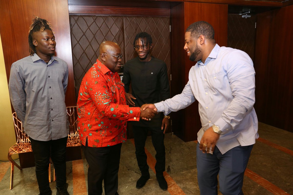 DBLACKGH's tweet photo. Today my team and I pulled up on the President of the Republic of Ghana @NAkufoAddo at the Flagstaff house ahead of our label &amp; agency office launch. He has our back 100% #BlackAvenueMuzik #Ghana #Bam 🤘🏽@Wisa_greid @iamdjbreezygh https://t.co/c2qTPhW5fu