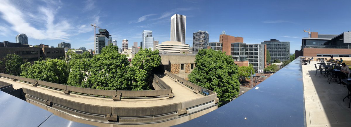 Raqq_City's tweet photo. Views from the new business building at school🙌🏼😎 #Midterms https://t.co/EL6RQ6NP3a