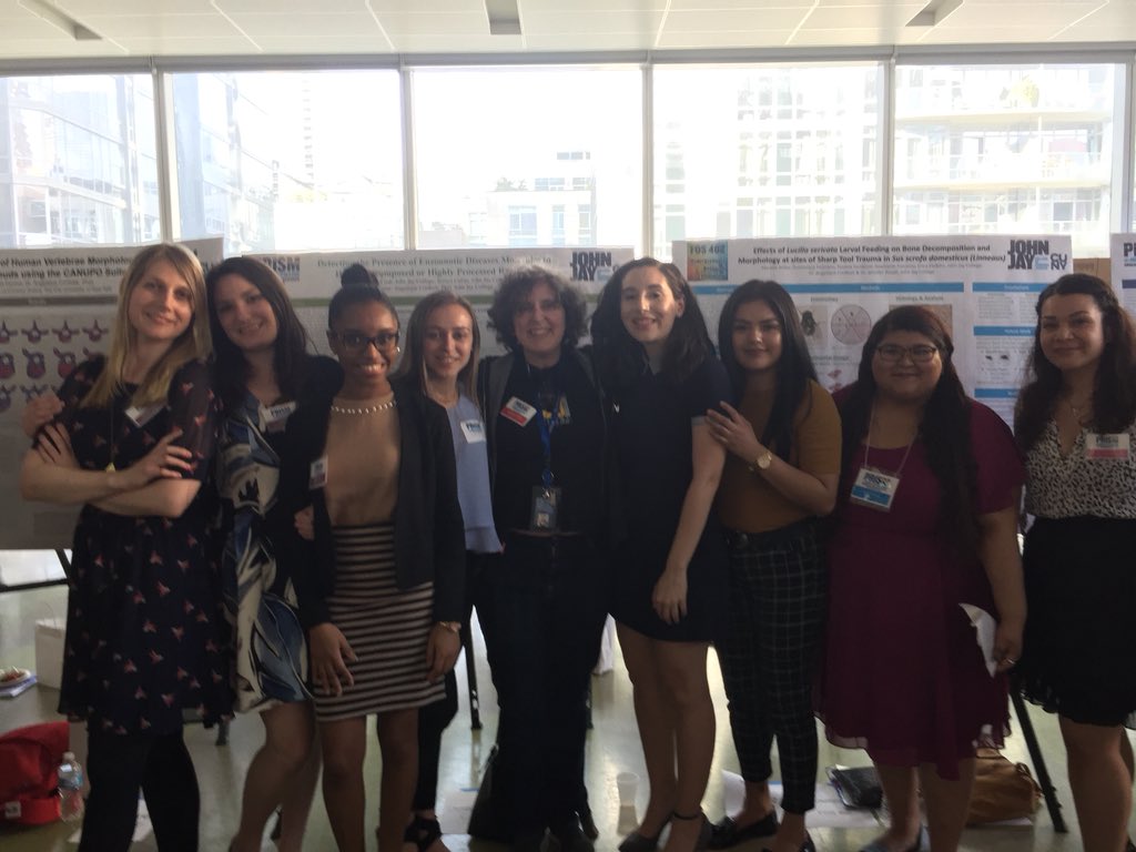 aspcorthals's tweet photo. @CorthalsLab Minions presenting their work at #JJCResearchWeek @JJCPRISM Symposium! Proud, proud, so proud of them all!!! @JohnJayCollege @JohnJayPres @JTravis48 #WomeninSTEM https://t.co/zIAoueqT1A