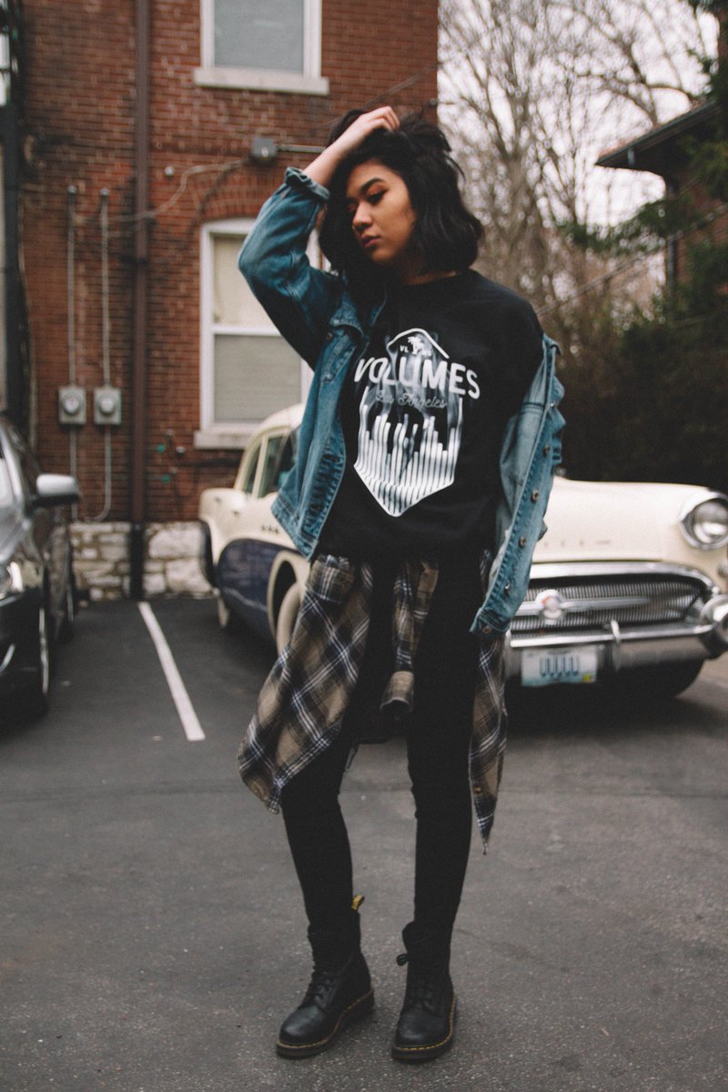 FearlessRecords's tweet photo. Sweater weather forever 💙 pick up some cozy items before summer! 
https://t.co/iyUr4CVGvZ https://t.co/upkVpD44iE