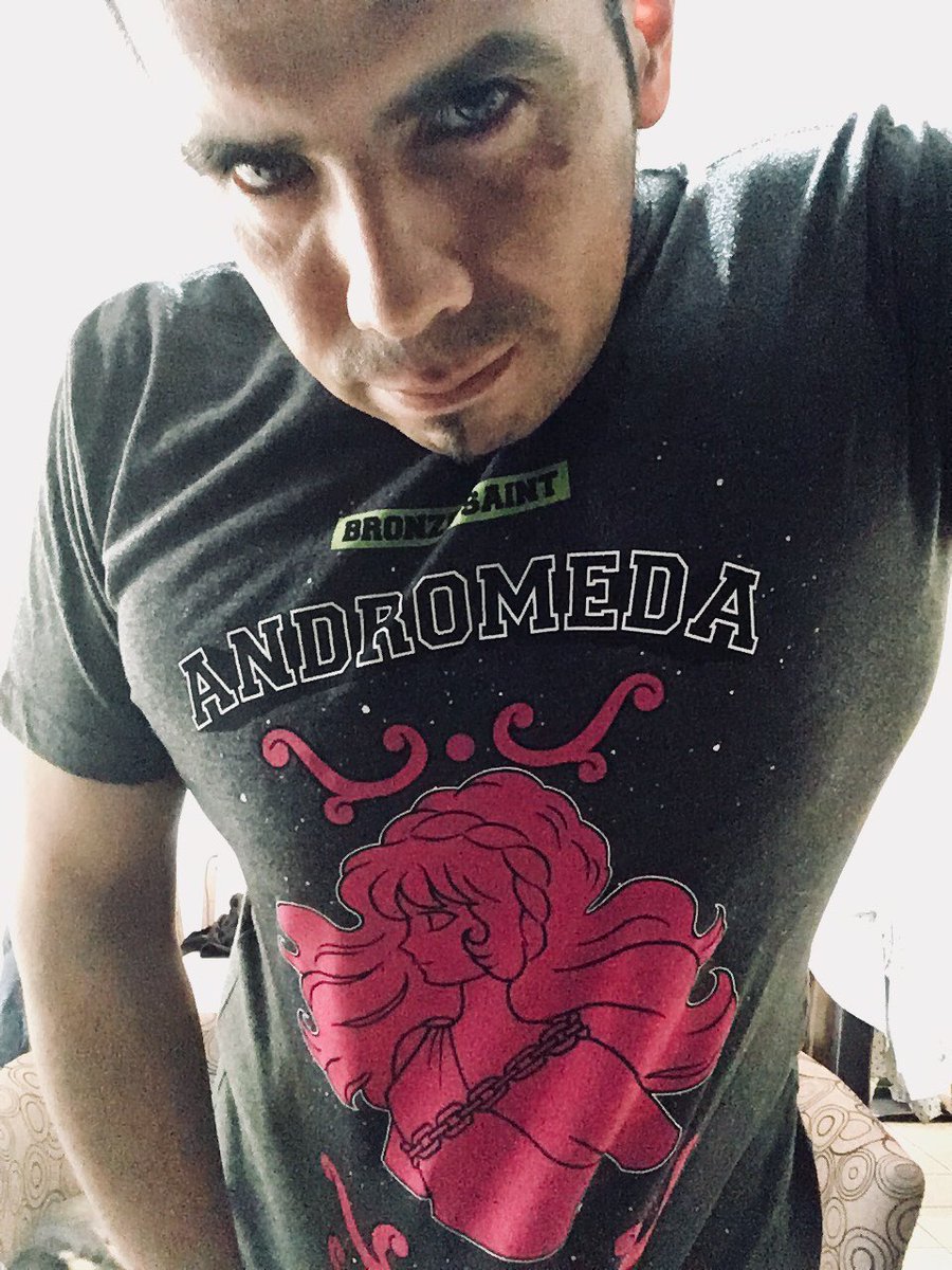 🤩 Me en-can-tó mi playera 😍 Saint Seiya! Andromeda! La podría usar diario en el entrenamiento de <a href="/Park54Mx/">Park 54</a> 💪🏻