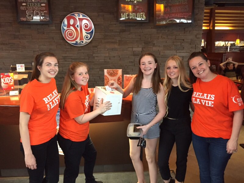 UxbridgeSS's tweet photo. Thank you to our community members who came out to support our @ussrelay4life2018 fundraiser @Ux_Boston_Pizza .     There’s still time to come for a tasty meal and some great service! https://t.co/pF0RQVgFsZ
