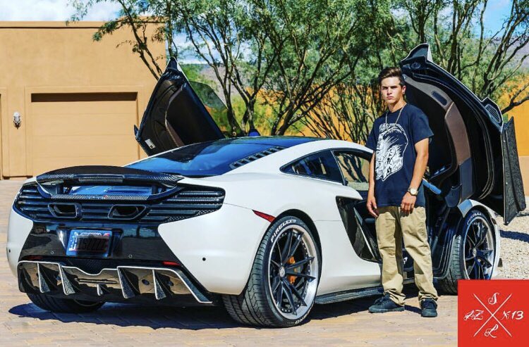 SimpleLads's tweet image. Throwback to one of the coldest shoots out there ❄️ @CodyDragt always throwing down on the hard photos #SimpleLads #Icy #NoMercy