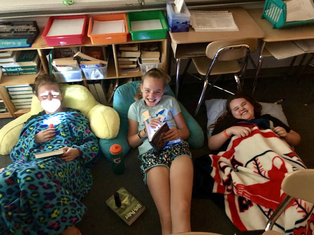 We earned Flashlight Reading time today by being awesome MES students! <a href="/MorrisvilleElem/">Morrisville Mustangs</a> #readingrocks
