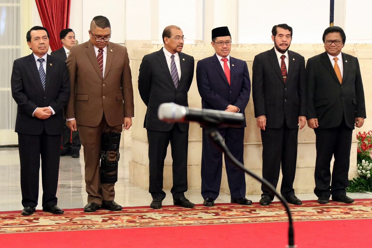 watuaDPDRI's tweet photo. Menghadiri Plantikan Duta Besar Luar Biasa dan Berkuasa Penuh RI di Istana Negara. (020518) 
#DPDRI 
@DPDRI @nonosampono https://t.co/RtAoITrnHK