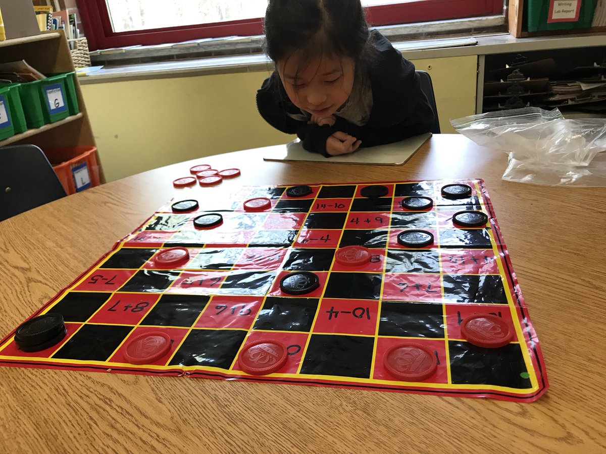 patriciaeyer's tweet image. @WOSnews #mrsbenaquistaWOS #mrslukeWOS Ss challenge their partners with #skills #strategies #mathskills #moves #kingme👍