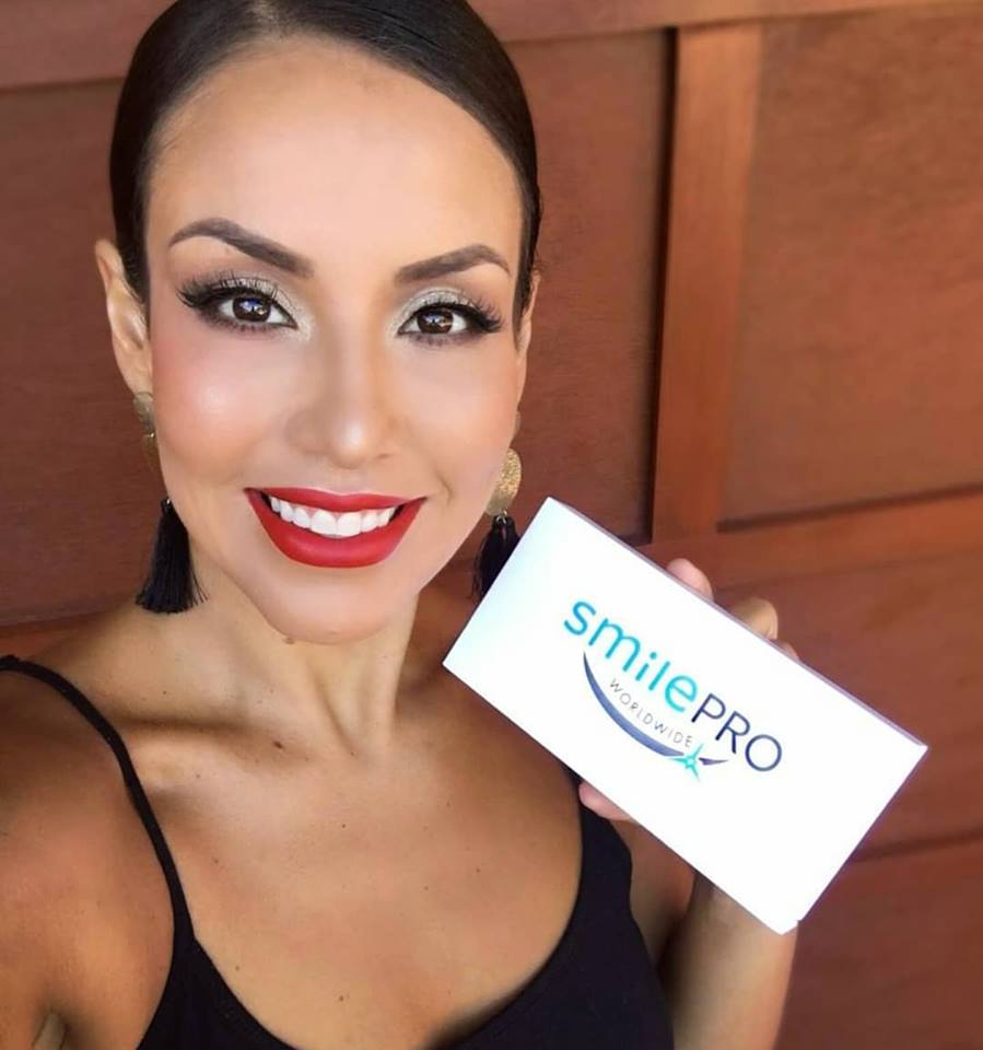 SmileProWW's tweet photo. This beauty queen knows every tip and trick to look absolutely flawless 😀 And those pearly whites are to die for 💎

Check out her Instagram: bydebbiedelgado https://t.co/wxEgoc9W1l
