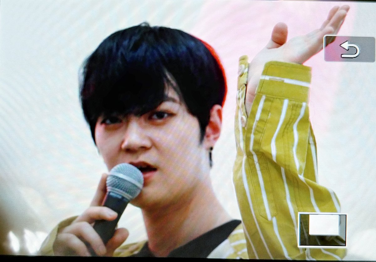 BittoDaily's tweet photo. [PREVIEW] 180502 #비토 #BITTO 
cr pee__ka__boo https://t.co/PJcKca1bc9