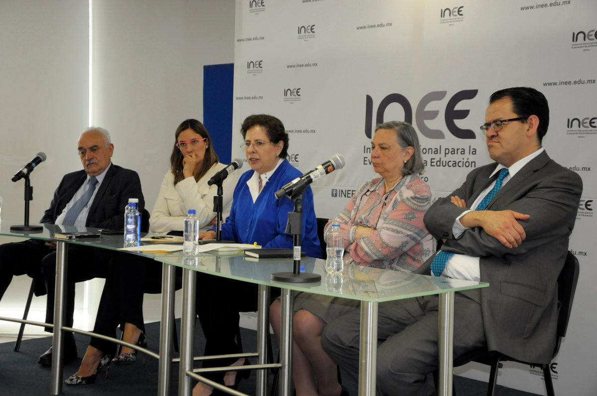 INEEmx's tweet photo. Con los recientes cambios, la Junta de Gobierno del INEE queda integrada por Teresa Bracho González como consejera presidenta, y los consejeros Sylvia Schmelkes de Valle, @patvazher, Gilberto Guevara Niebla y @bnaranjoedu https://t.co/kQaM555VGR https://t.co/n9qFKmWKkL