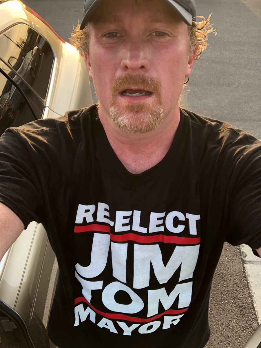 MSUEaglesVB's tweet photo. Tapped in to a little motivation to push me through a tough workout tonight. Thank you @jimtom4mayor for a great example of hard work and commitment. #DIDJ #EagleEmpire https://t.co/5lfziZOcst