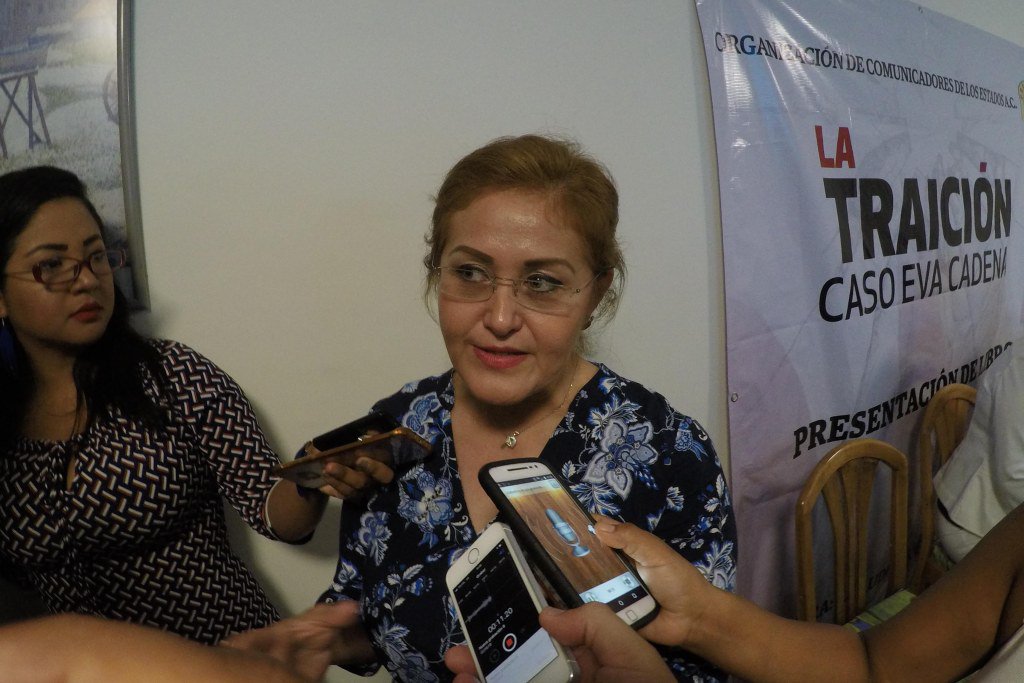 flechitasatodos's tweet photo. #Ladiputadadelosvídeos #EvaCadena #presentaLibro en #Coatzacoalcos https://t.co/5E5sQm3Khc https://t.co/XVdw3IbrrO