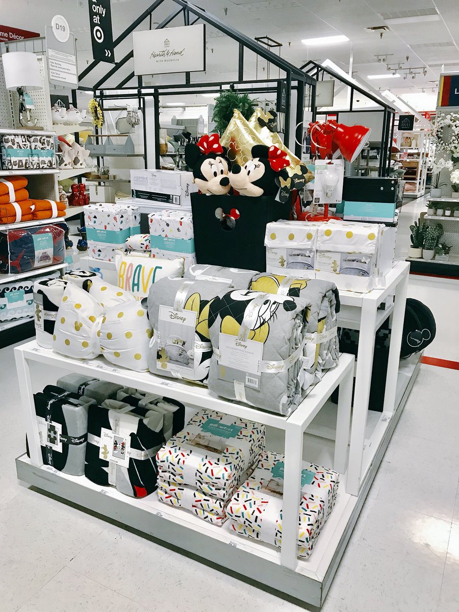 Classic Red and Black or Gold and gray or... Both !!! New Kids bedding ❤️👏😍!!! #T0195