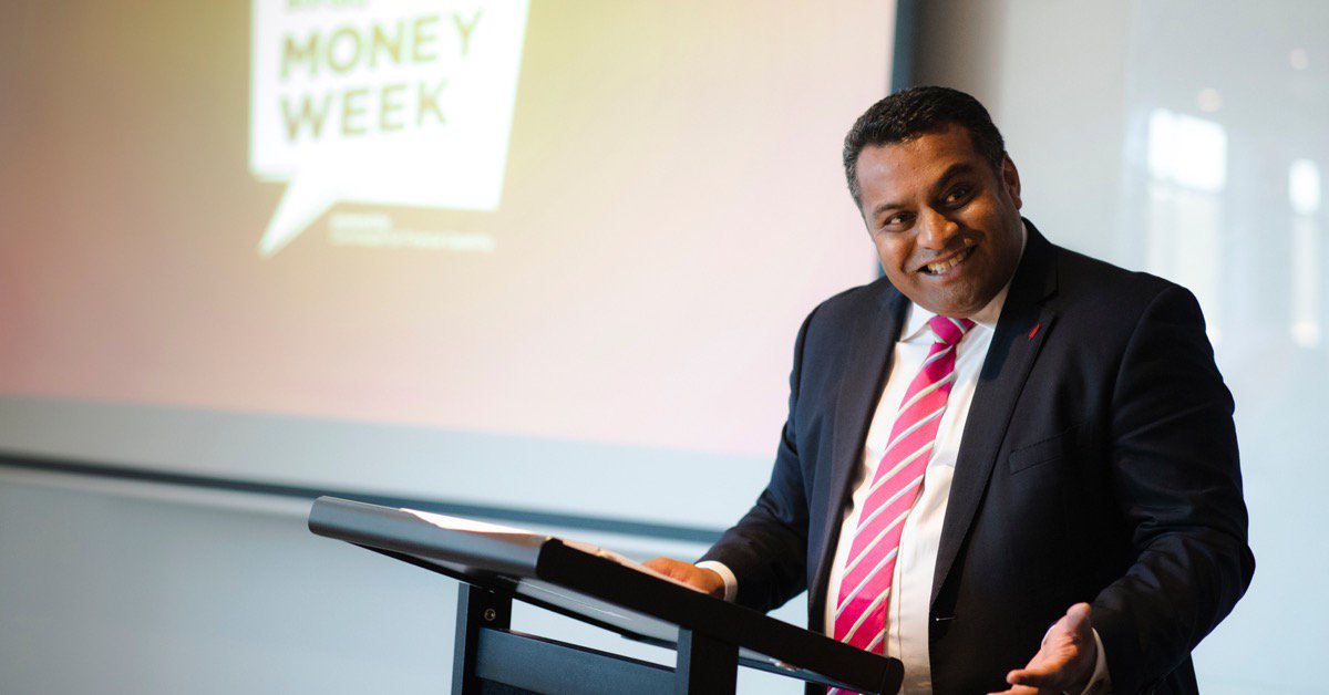 retirement_nz's tweet image. Great to have @KrisinMana at our Money Week Sneak Peek event in Wellington yesterday. The week will officially kick off on September 3 -9. #moneyweek2018 cffc.org.nz/latest-news/me…