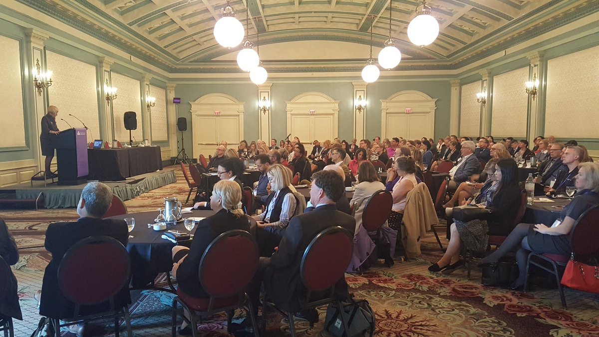 Betz_Markets's tweet photo. Packed room for my @CollegeCan presentation on trends and stats in colleges and Institutes across Canada #CICan18 https://t.co/K7JEP2joJO